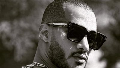 بالصور.. محمد رمضان يروج لفيلم 