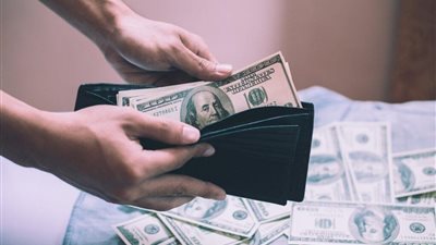 الدولار الآن.. سعر الأخضر بالسوق السوداء والبنوك بعد قرار البنك المركزي حول أسعار الفائدة