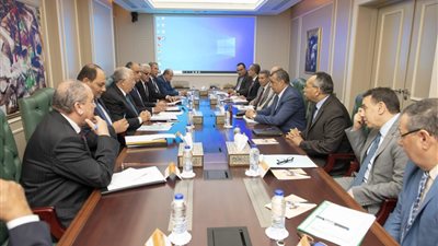 وزيرا الإنتاج الحربي والزراعة يتابعان تنفيذ مشروعات التعاون المشترك بين الجانبين