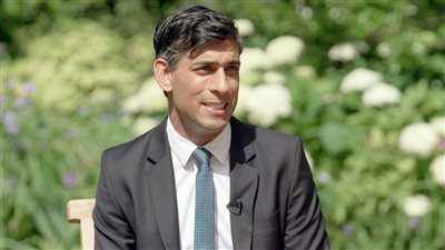 سوناك يقترح حظر السجائر على الأجيال الأصغر سنا في بريطانيا