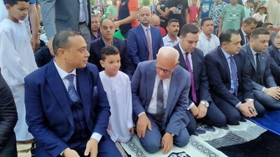 بحضور المحافظ ومدير الأمن.. الآلاف يؤدون صلاة العيد ببورسعيد