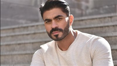 خالد سليم: أصيبت بورم في الأحبال الشوكية