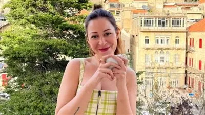 منة شلبي عن يسرا: 