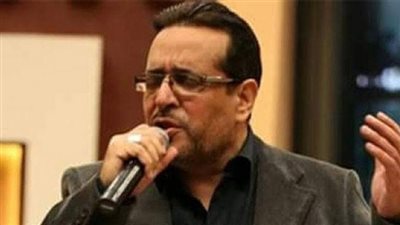 مصطفى قمر ينعي عشرة عمره الفنان علاء عبد الخالق 