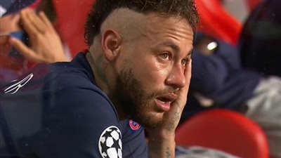 عادته ولا هيشتريها؟.. نيمار يتشاجر بملهى ليلي 