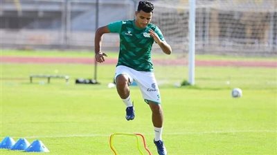 المصري يمدد تعاقده مع إسلام عطية 