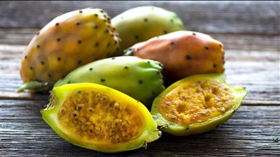 الكيلو يصل لـ 1000 دولار..الزراعة تكشف سر الاستثمار في زيت التين الشوكي 