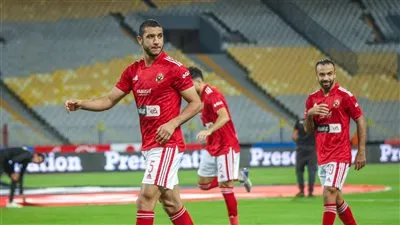 عاجل.. إصابة نجم الأهلي أمام فريق الإسماعيلي في الدوري المصري 