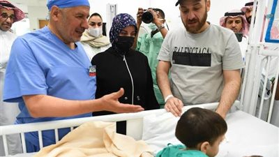 بدء عملية فصل التوأمين السياميين السوريين 