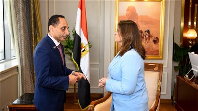 وزيرة الهجرة تلتقي رئيس المجلس الطبي بولاية تكساس الأمريكية لبحث تعزيز المنظومة الطبية المصرية