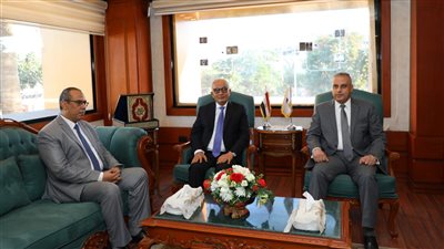 محافظ سوهاج يستقبل وزير التعليم لمتابعة سير امتحانات الثانوية العامة 