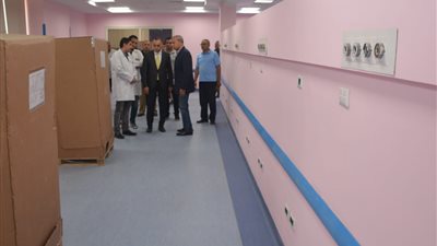 محافظ القليوبية يتفقد عددا من المشروعات بالقناطر الخيرية 