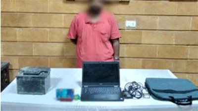 ضبط شخص بتهمة السرقة من داخل سارة بـ15 مايو