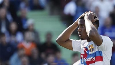 فليك يحسم مستقبل فاتي مع برشلونة