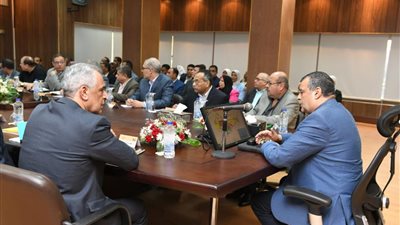 وزير الإنتاج الحربي يتفقد 