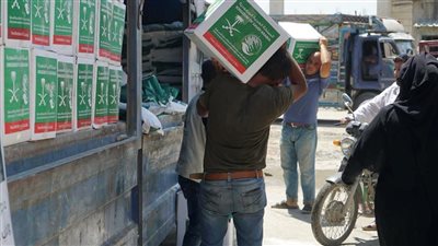 1،200 أسرة استفادت من المساعدات الإغاثية لمتضرري الزلزال في محافظة إدلب 