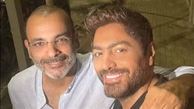 تعاون جديد لـتامر حسني مع أيمن بهجت قمر يثير تساؤلات الجمهور