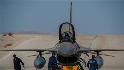 إضراب الطيارين ينذر بخطر الحرب