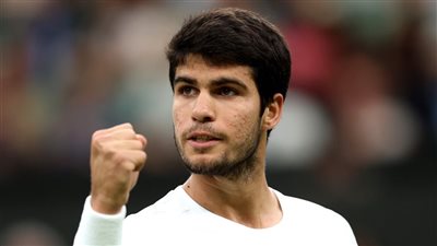 الكاراز يرفع راية التحدي في وجه دجوكوفيتش