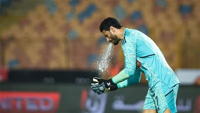 لا يفوتك.. آخر مستجدات رحيل محمد الشناوي عن الأهلي؟