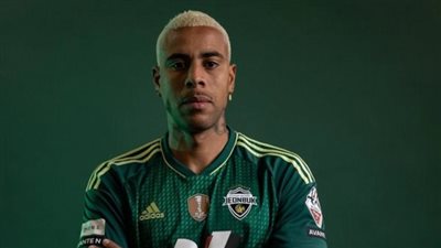 تطورات مفاوضات الأهلي مع سوزا.. ومفاجأة بشأن ضم موليكا