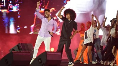 ظهور التيك توكر الألماني نويل روبنسون في حفل تامر حسني بالعلمين الجديدة 