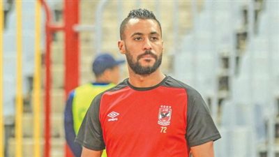 حسام عاشور يعاتب محمد الشناوي على الهواء