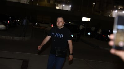 إدوارد ناعيًا كريم عبد العزيز في وفاة والدته: 