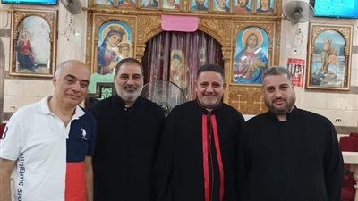 الأنبا بشارة يتفقد مؤتمر إعداد الخدام بكنيسة السيدة العذراء بالبدرمان 