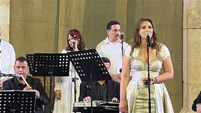 كامل العدد.. بتول بني تحي حفلها بـ جدة صور.. بتول بني تحيي حفل غنائي بـ جدة