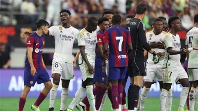 بعد رفضه عروض السعودية.. برشلونة يضع شرط التعاقد مع 