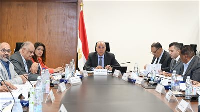 وزير الري يترأس اجتماع اللجنة العليا لتراخيص الشواطئ