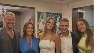 كيف احتفل تامر هجرس بخطبة ابنته تمارا؟ 