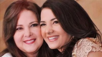 بكلمات مؤثرة.. دنيا سمير غانم تحيي ذكرى وفاة والدتها 