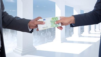 سعر اليورو اليوم الأحد 15-10-2023 امام الجنيه في ختام التعاملات بالبنوك.. وتوتر بالسوق الموازي