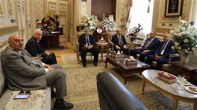 لهذا السبب.. رئيس مجلس القضاء الأعلى يستقبل نقيب المحامين 