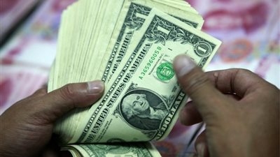  صدمة لتجار السوق السوداء.. سعر الدولار بالبنوك اليوم الخميس 10 أغسطس 2023 أمام الجنيه المصري