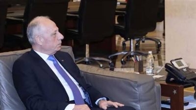 عاجل.. نجاة وزير الدفاع اللبناني من محاولة اغتيال