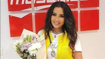 بعد نفاذ تذاكر حفلها بمهرجان قرطاج.. لطيفة: الحفل إهداء للمرأة التونسية (صور)