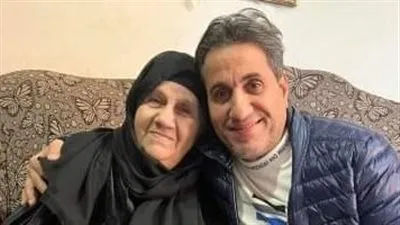 عاجل.. وفاة والدة الفنان أحمد شيبة 