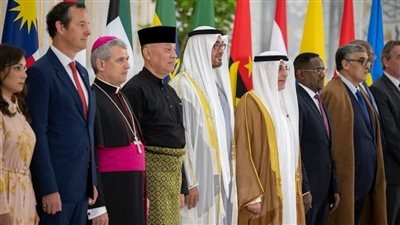 رئيس الدولة يتسلم أوراق اعتماد سفراء جدد