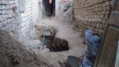 تفاصيل القبض على 4 أشخاص من بينهم سيدة نقبوا عن الأثار داخل عقار بالمعصرة