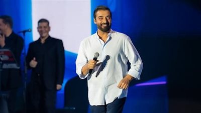 حميد الشاعري ونجوم التسعينات يشعلون حفل 