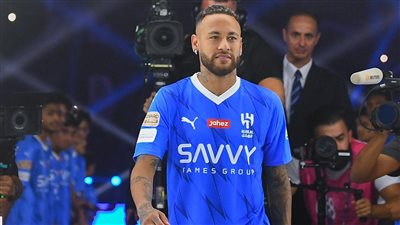 الزعيم يصدم السعودية.. أول ضحايا نيمار داخل الهلال 