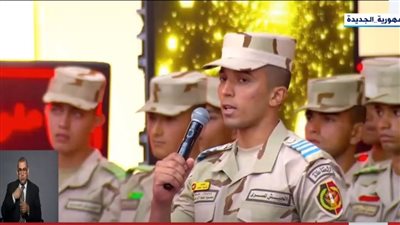 طالب بالأكاديمية العسكرية يروي تجربته في الخارج للرئيس.. والسيسي: يهمنا بناء الإنسان!