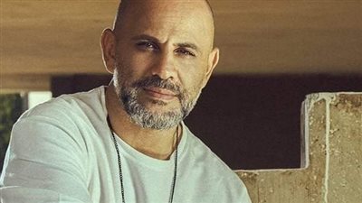 عزيز الشافعي ينشر فيديو لجميع أعماله في صيف 2023.. وهكذا علق 