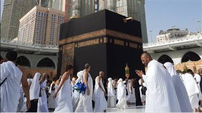 للحفاظ على الاقتصاد.. شركات السياحة توضح الضوابط الجديدة لرحلات العمرة (فيديو)