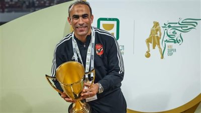 تعليق مثير من نجم الأهلي على رحيل سيد عبد الحفيظ