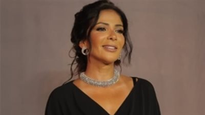 الفنانه منى زكي: نمبر وان ما يخصنيش ولو ما كنتش ممثلة كنت أحب أشتغل في اليوجا