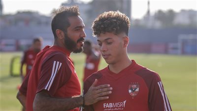 نجم الأهلي السابق يوجه رسالة خاصة إلى إمام عاشور